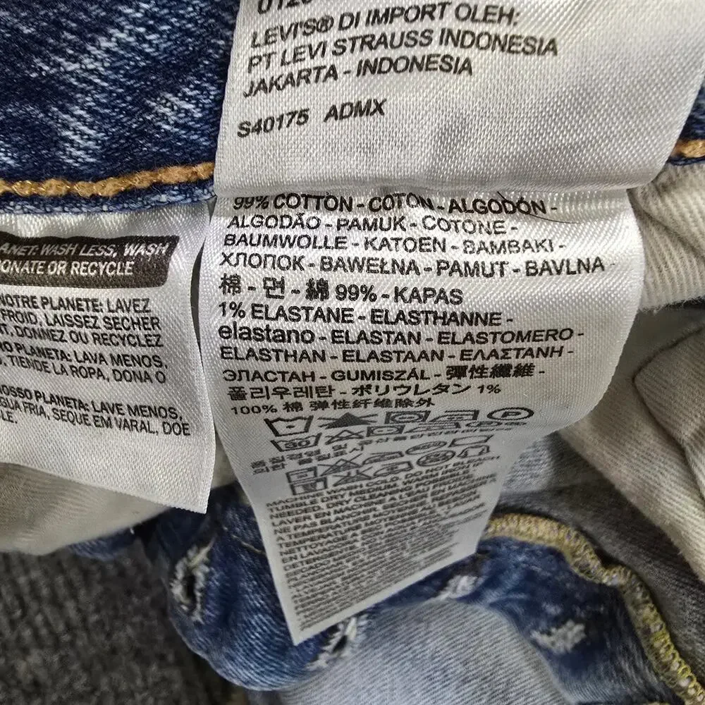 Levi's 501 Shorts Womens 32 Blue Button Fly Raw Hem Denim - Picture 6 of 7